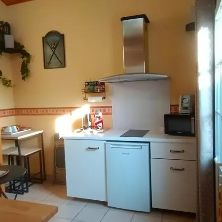 Charmante Petite Dépendance *