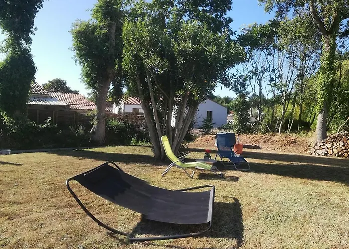 Charmante Petite Dependance Apartamento Soullans